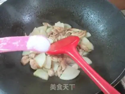 Make Chicken leg and radish step 11