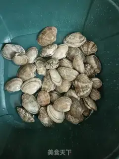 Make Garlic manicure step 0