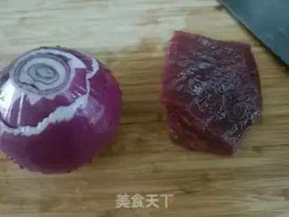 Make Onion beef step 0