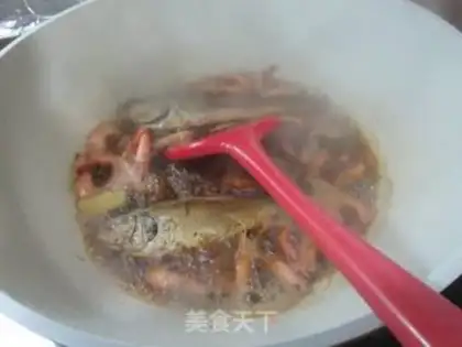 Make Red burning seafood step 7