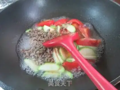 Make Tomato silt noodles step 3