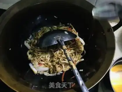 Make Fried noodles step 8