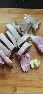 Make Duck-leg mustard soup step 2