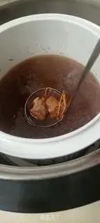 Make Black peanut pig soup step 5