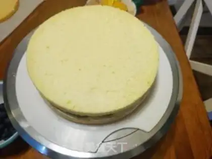 Make Three floors of fruit cake step 6