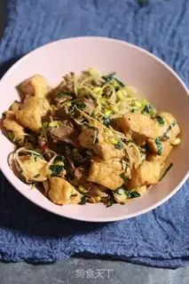 Make Beef butter tofu sprouts step 13