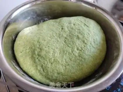 Make Potato green buns step 5