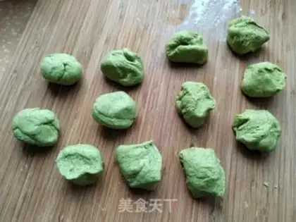 Make Potato green buns step 7