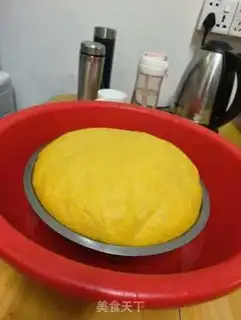 Make Pumpkin buns step 2