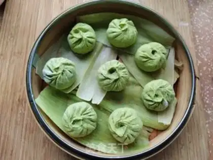 Make Potato green buns step 11