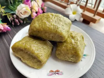 Make Potato green buns step 14