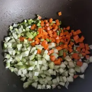 Make Garlic tofu noodles step 4