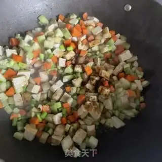Make Garlic tofu noodles step 5