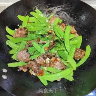 Make Snow bean fried pig step 9