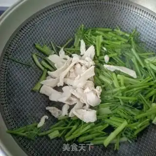 Make Chicken chest fried fragrance step 8