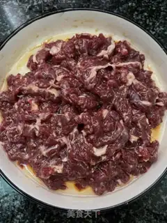 Make Egg beef porridge step 1