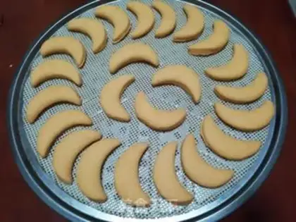 Make Moon buns step 5