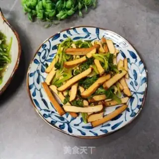 Make Soy-dry, fried celery step 4