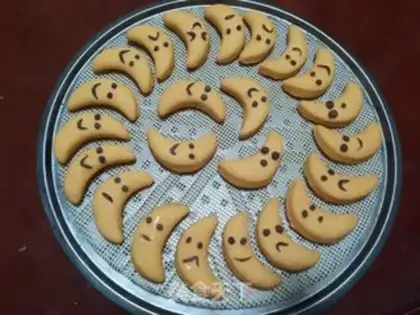 Make Moon buns step 6