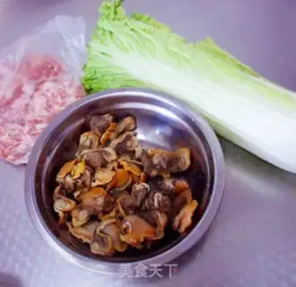 Make Big cabbage clams step 0
