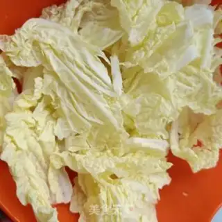 Make The cabbage fan stewed shrimp step 1