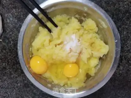 Make Potato egg pancakes step 2