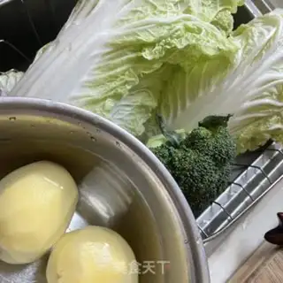 Make Spicy cabbage tofu step 0