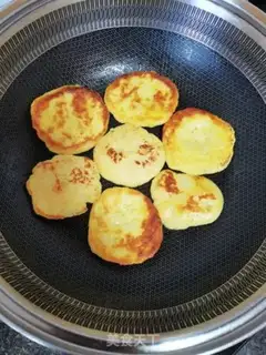 Make Potato egg pancakes step 5