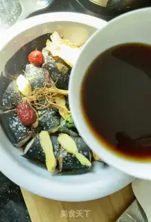 Make Half a bottle of seafood step 3
