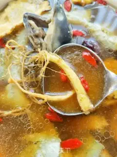 Make Half a bottle of seafood step 8