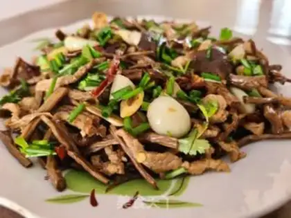 Make Tea mushroom fried meat step 9