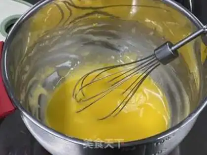 Make Cranberry Madeleine step 1