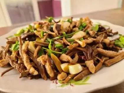 Make Tea mushroom fried meat step 10