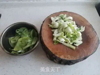 Make Scrambled mushrooms step 1