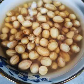 Make Peanut rice for chicken claws step 0