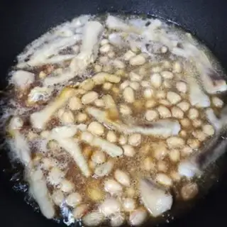 Make Peanut rice for chicken claws step 6
