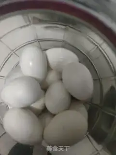 Make Pickled eggs step 1
