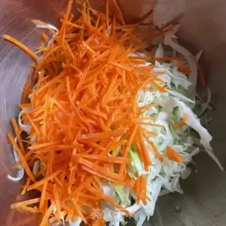 Make Carrot-covered eggcake step 1