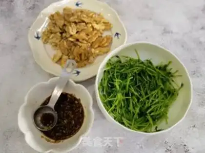 Make Peas with walnuts step 3