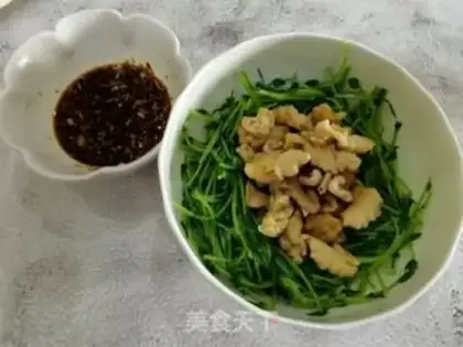 Make Peas with walnuts step 4