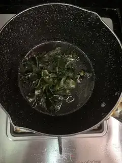 Make Scrawny broth step 3