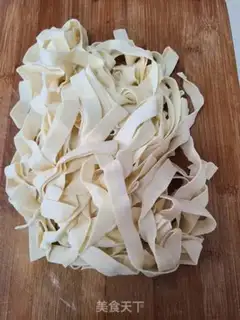 Make Moose mushroom chicken noodles step 0
