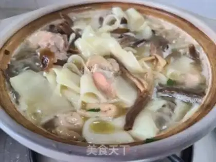 Make Moose mushroom chicken noodles step 7