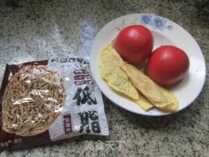 Make Egg dumpling ketchup noodles step 0