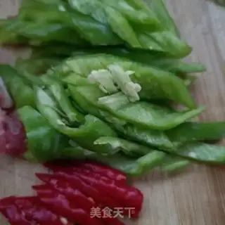 Make Five flowers and a black chicken step 2