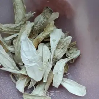 Make The ginseng chickens and mushrooms step 1