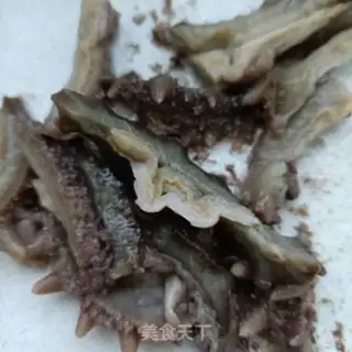 Make The sea cucumbers make carrots step 2