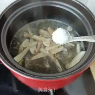 Make The ginseng chickens and mushrooms step 11