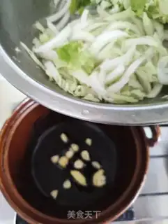Make Yellowtooth white meatball soup step 5