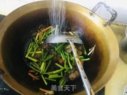 Make Garlic carrots step 6